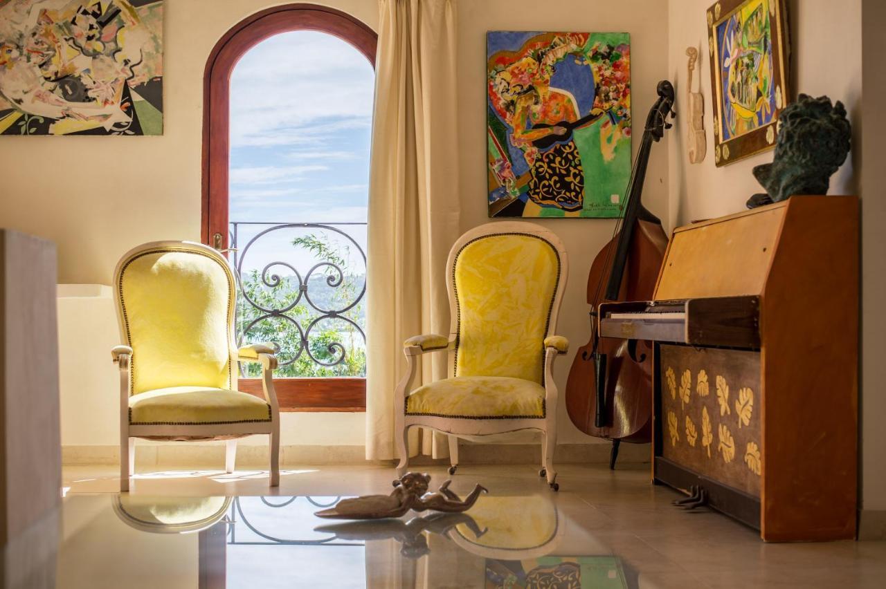 Villa Yrondi โบราโบรา ภายนอก รูปภาพ