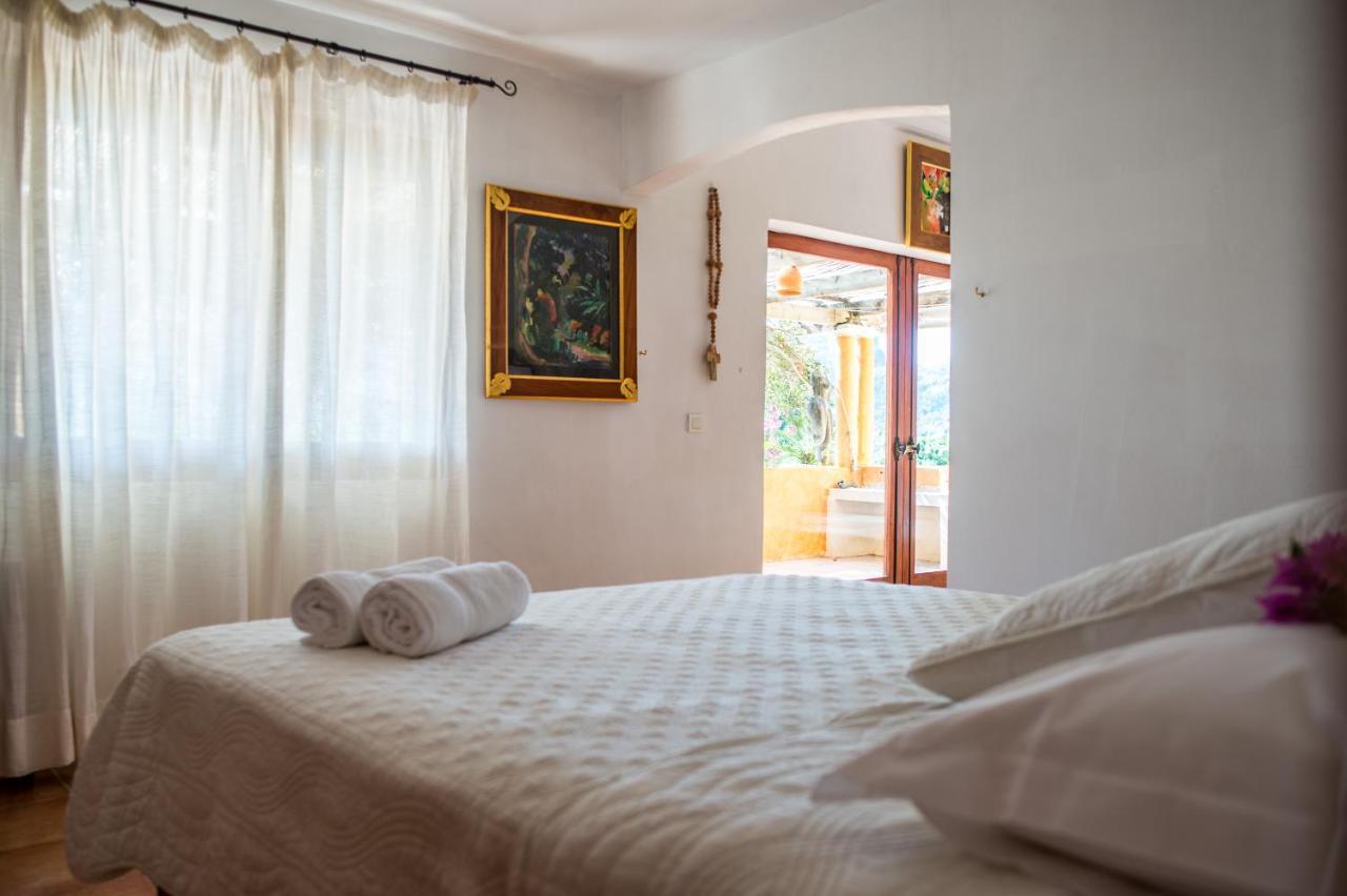 Villa Yrondi โบราโบรา ภายนอก รูปภาพ