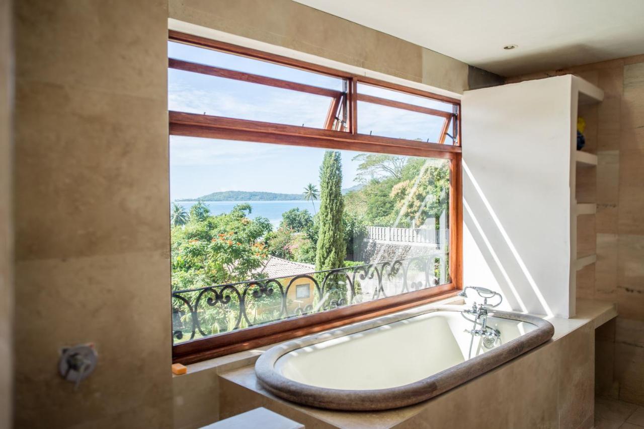 Villa Yrondi โบราโบรา ภายนอก รูปภาพ